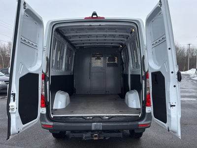 2022 Mercedes-Benz Sprinter Cargo Van 2500 Standard Roof V6 144 RWD
