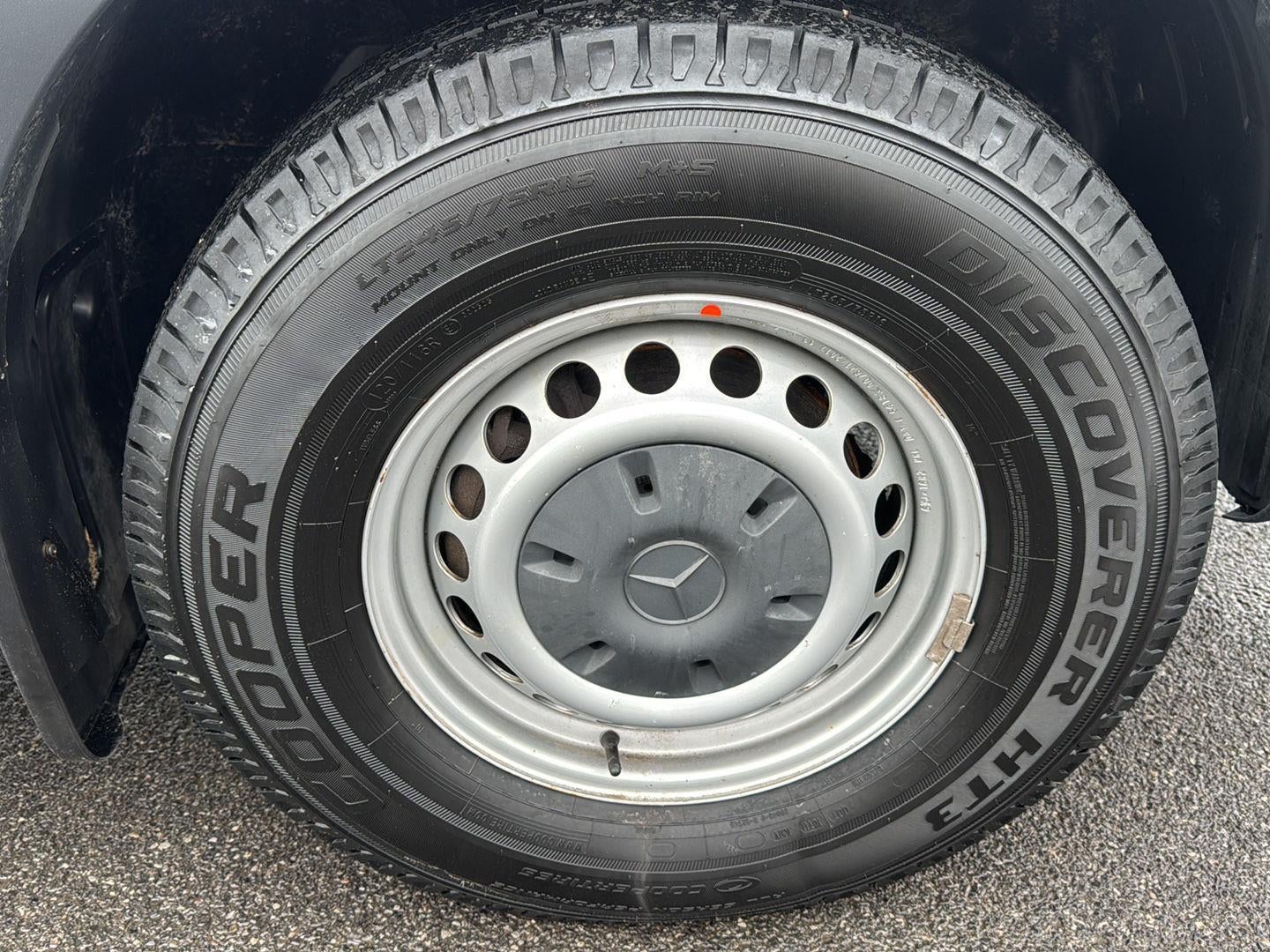 2022 Mercedes-Benz Sprinter Cargo Van 2500 Standard Roof V6 144 RWD