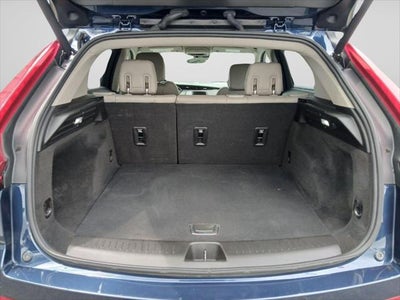 2022 Cadillac XT4 AWD Luxury