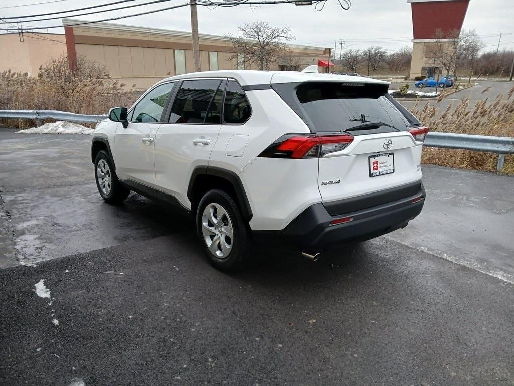 2024 Toyota RAV4 LE