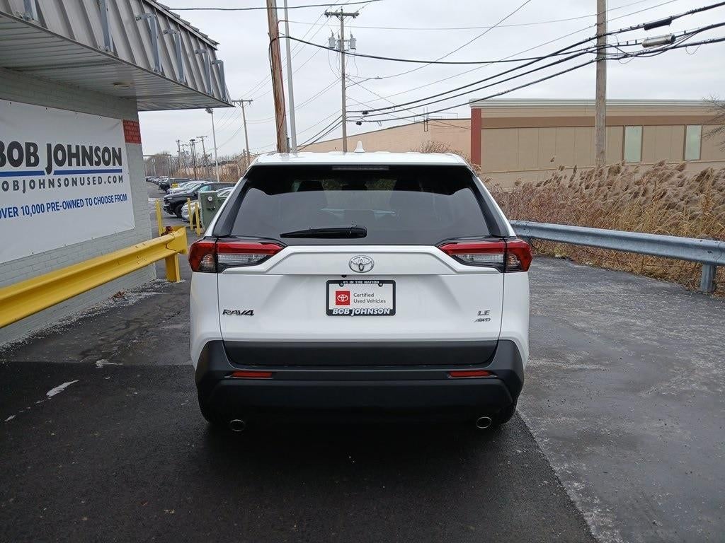 2024 Toyota RAV4 LE