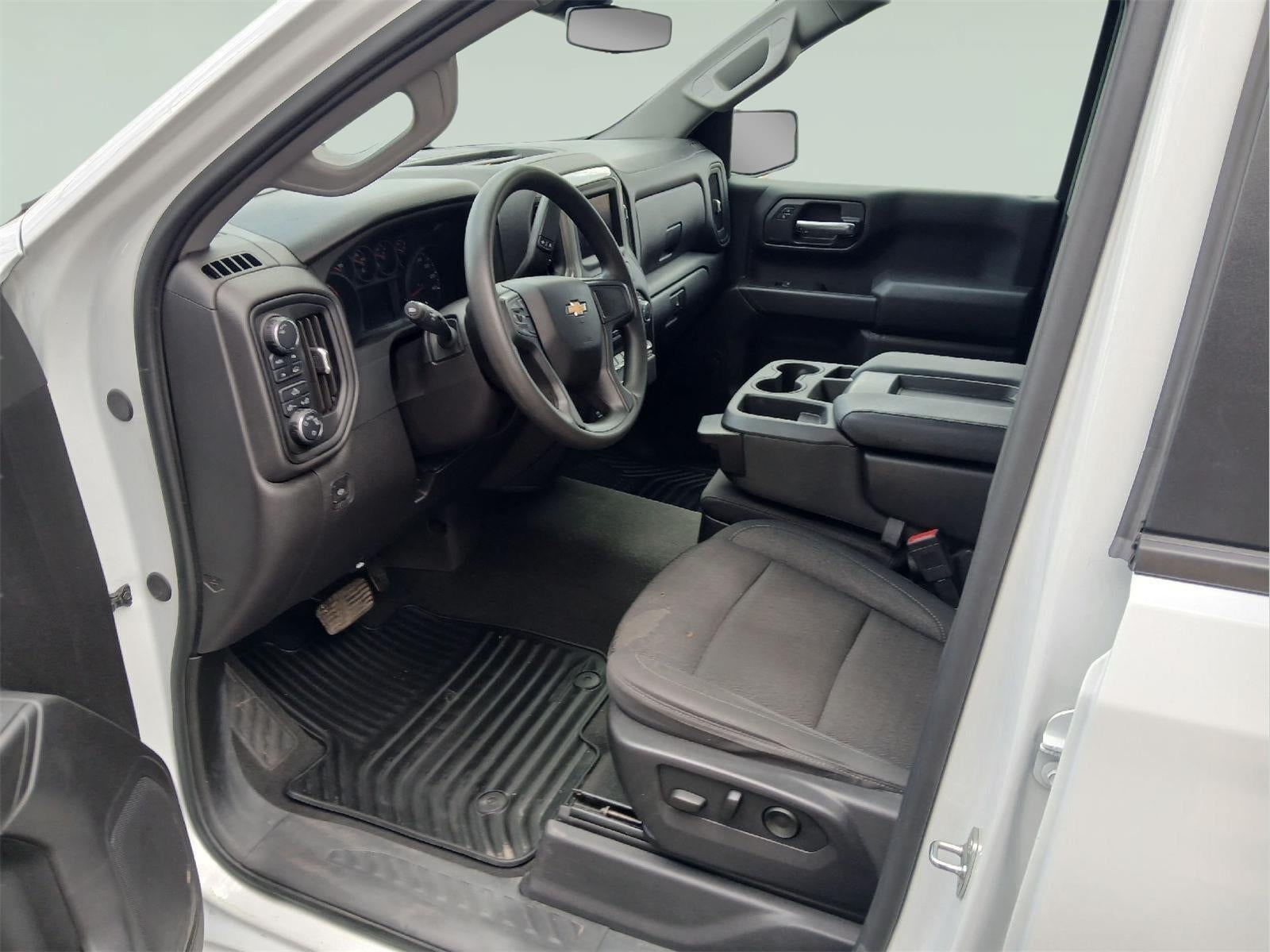 2024 Chevrolet Silverado Custom