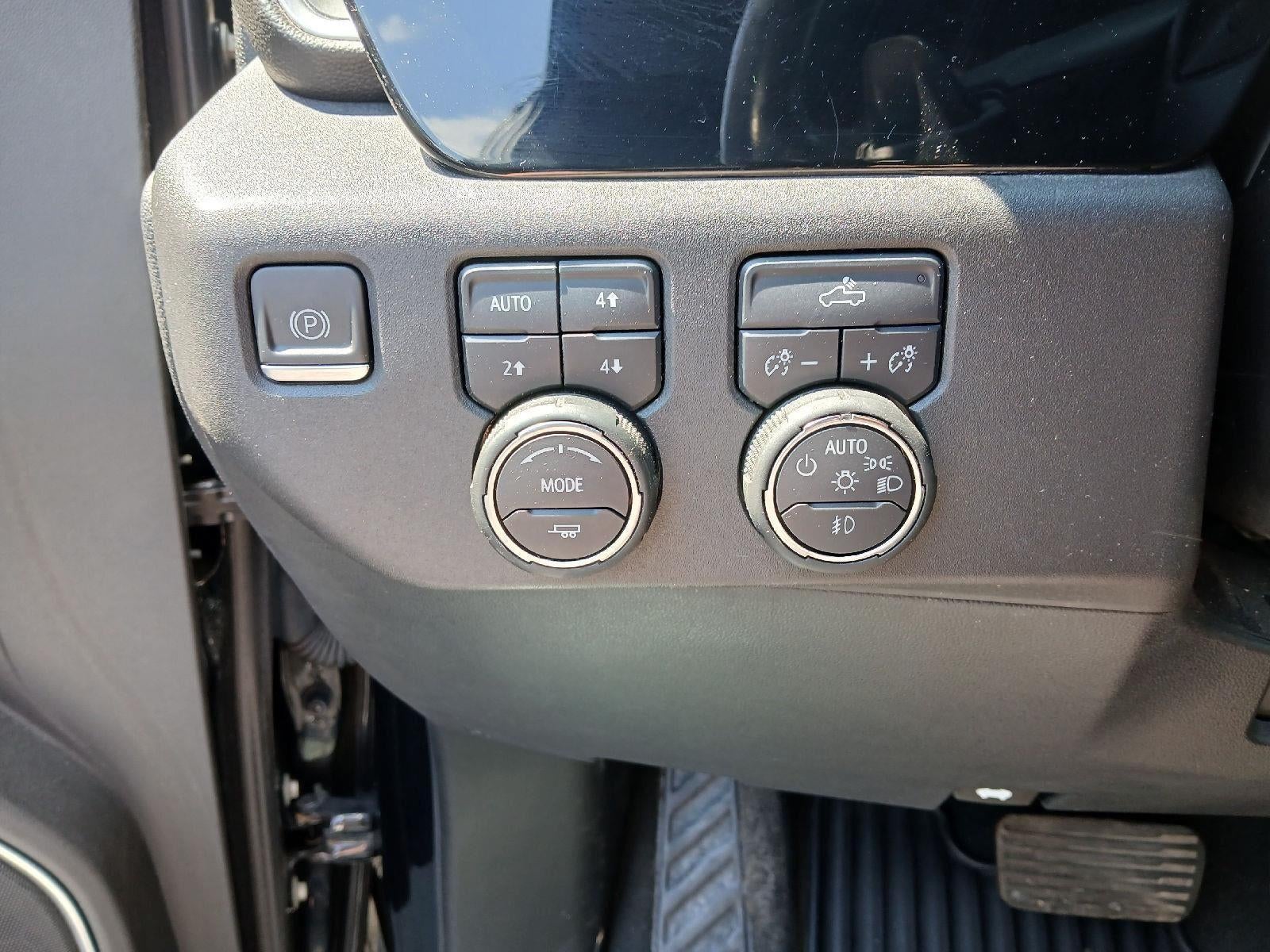 2022 Chevrolet Silverado RST