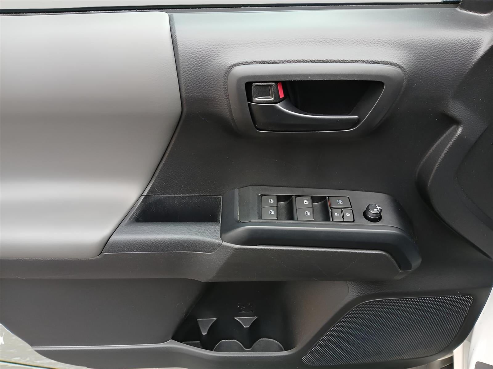 2023 Toyota TACOMA SR SR V6