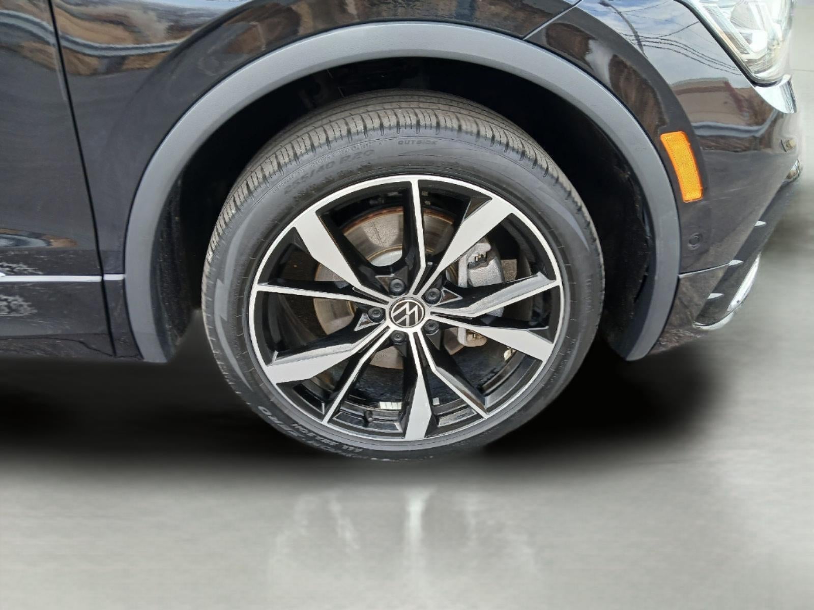 2023 Volkswagen Tiguan SEL R-Line