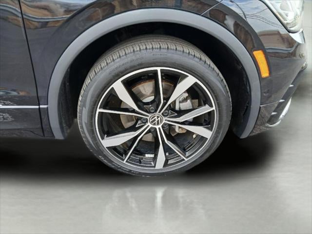 2023 Volkswagen Tiguan SEL R-Line
