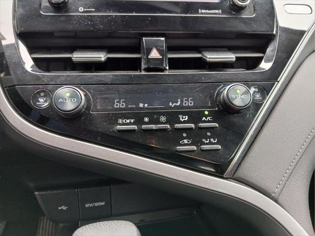 2022 Toyota CAMRY Hybrid LE
