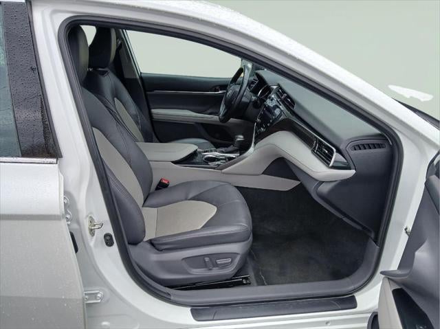 2020 Toyota CAMRY XLE