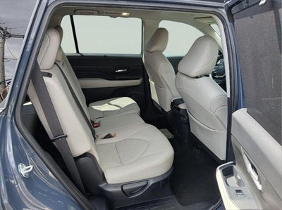 2024 Toyota GRAND HIGHLANDER XLE