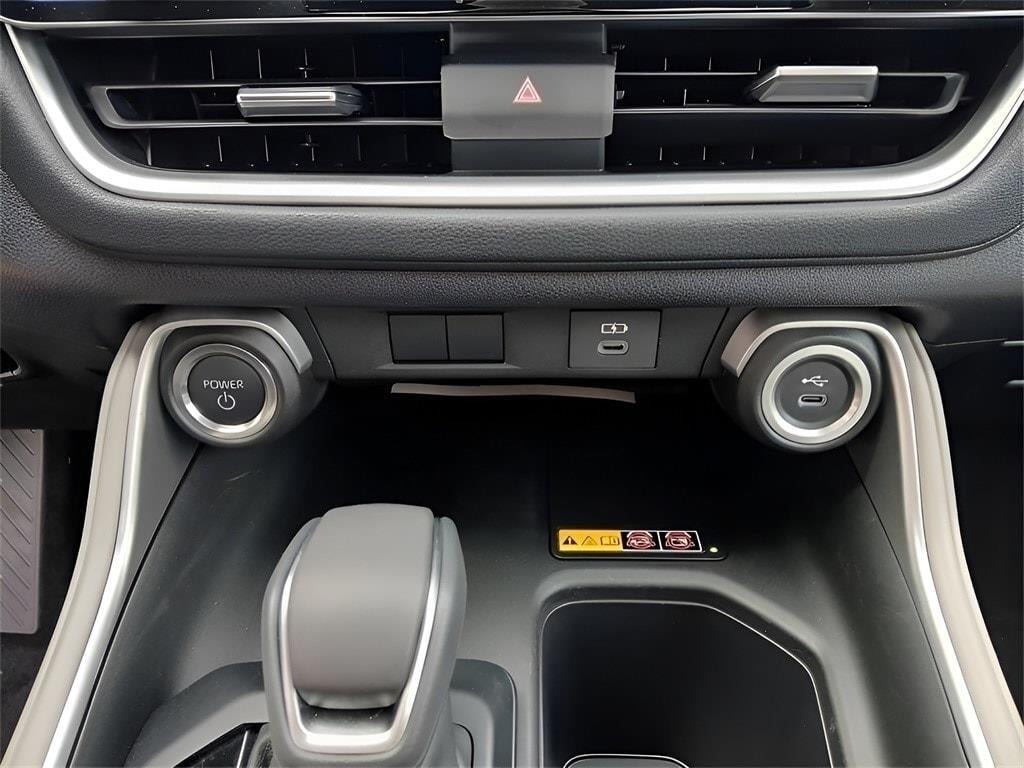 2025 Toyota GRAND HIGHLANDER HEV XLE