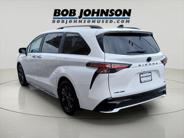 2025 Toyota SIENNA XSE AWD XSE
