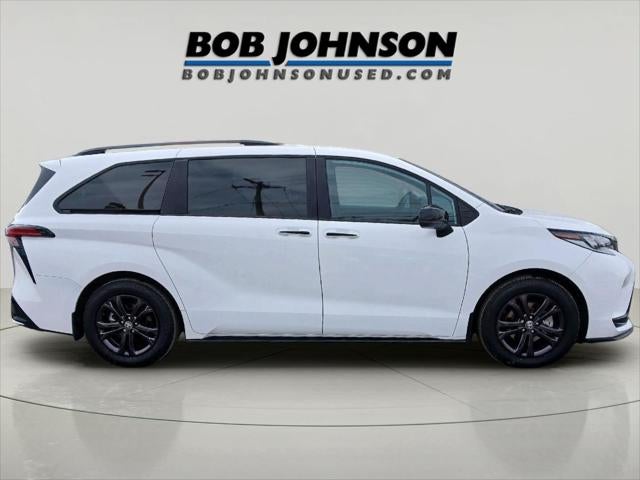 2025 Toyota SIENNA XSE AWD XSE