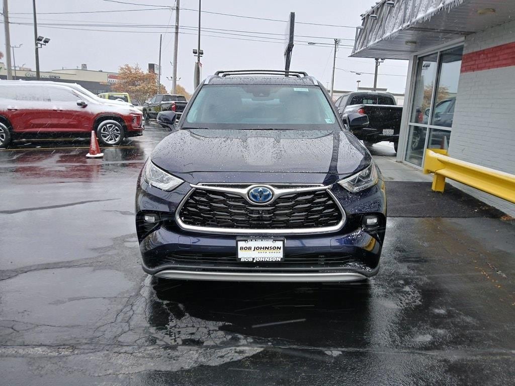 2023 Toyota HIGHLANDER HYBRD Platinum