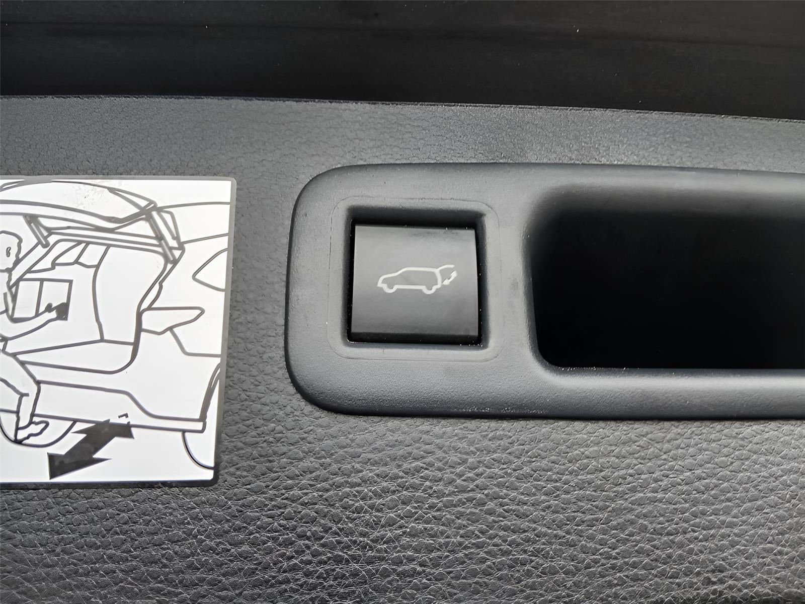 2023 Toyota HIGHLANDER HYBRD Platinum