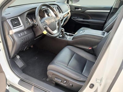 2018 Toyota HIGHLANDER XLE