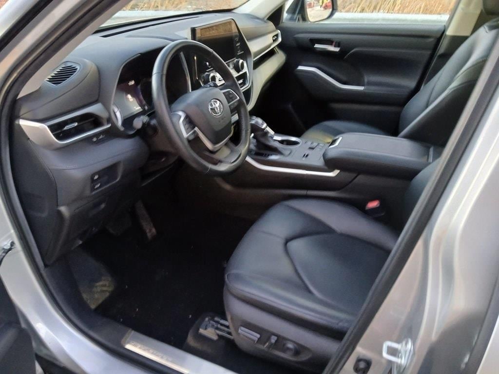 2023 Toyota HIGHLANDER HYBRD XLE