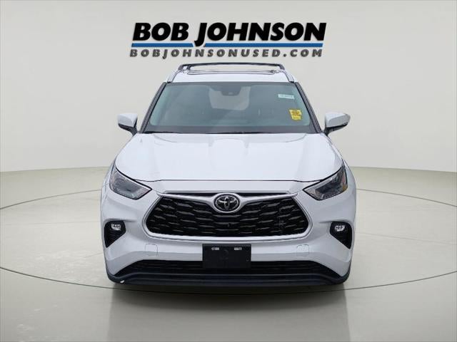 2023 Toyota HIGHLANDER XLE AWD