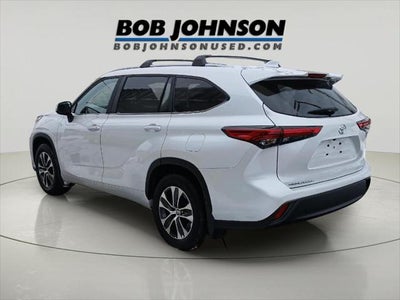 2023 Toyota HIGHLANDER XLE AWD