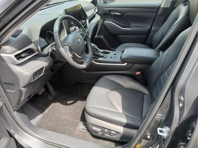 2024 Toyota Highlander XLE