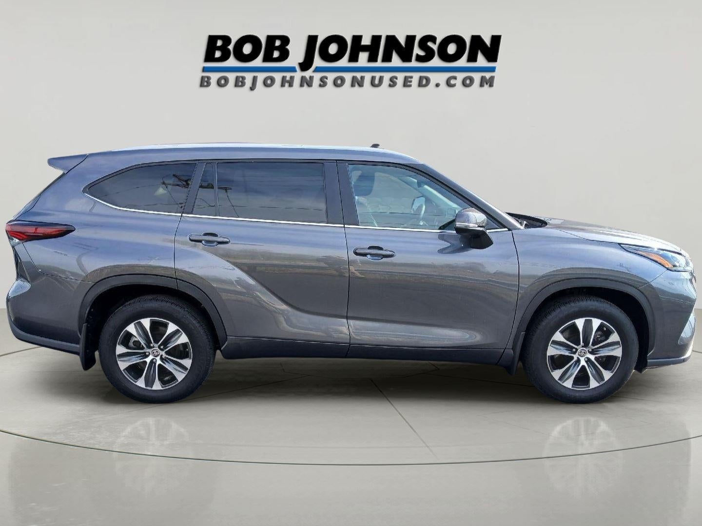 2025 Toyota HIGHLANDER XLE