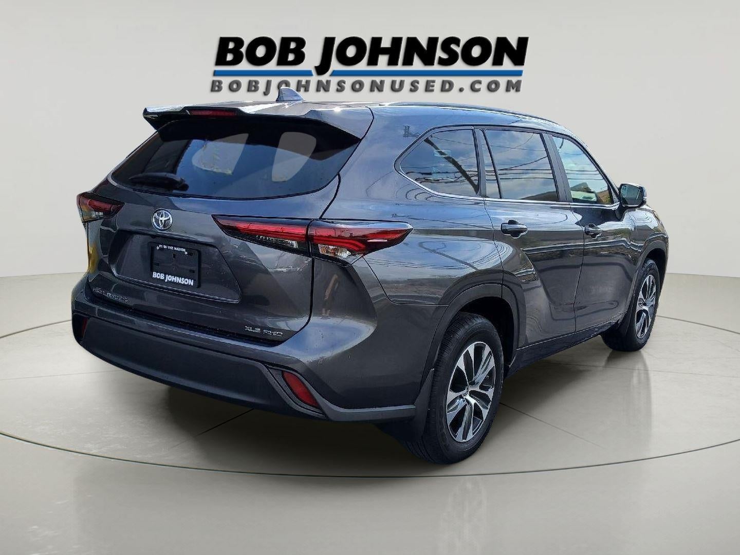 2025 Toyota HIGHLANDER XLE