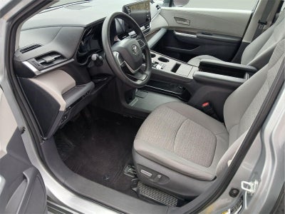 2021 Toyota Sienna LE 8-Passenger