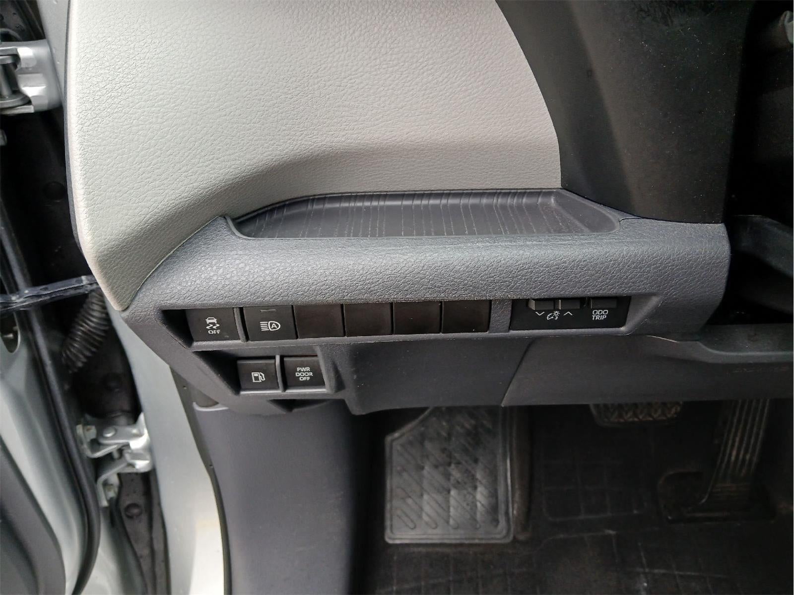 2021 Toyota Sienna LE 8-Passenger