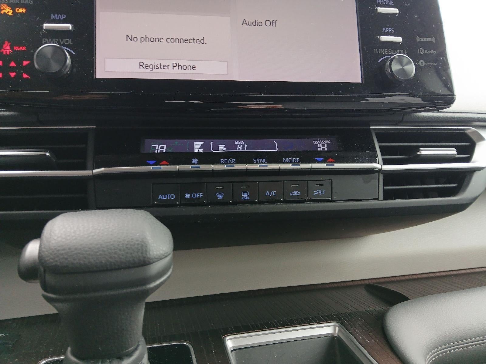 2021 Toyota Sienna LE 8-Passenger