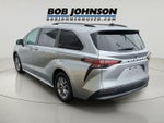 2021 Toyota Sienna LE 8-Passenger