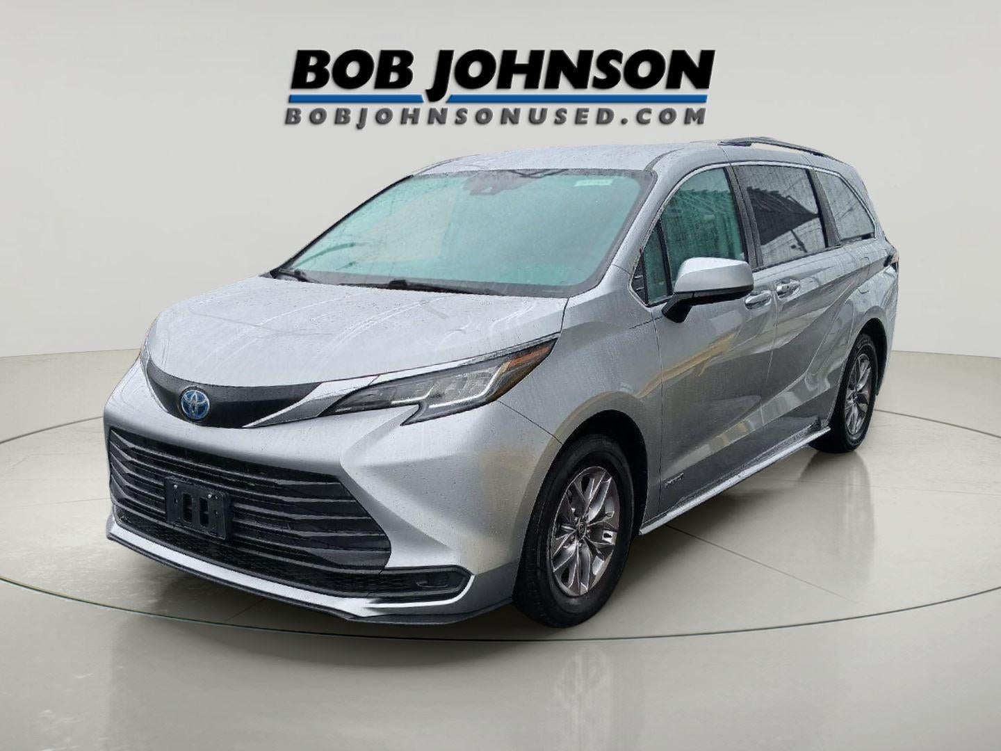 2021 Toyota Sienna LE 8-Passenger