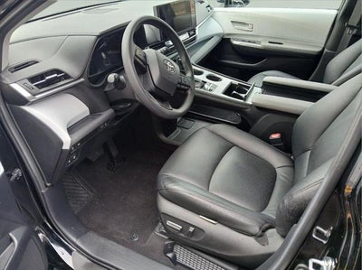 2025 Toyota SIENNA LE AWD LE 8-Passenger