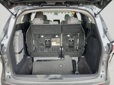 2025 Toyota Sienna LE 8-Passenger