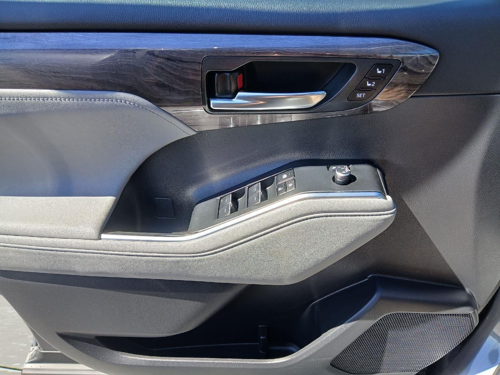 2024 Toyota HIGHLANDER HEV Limited