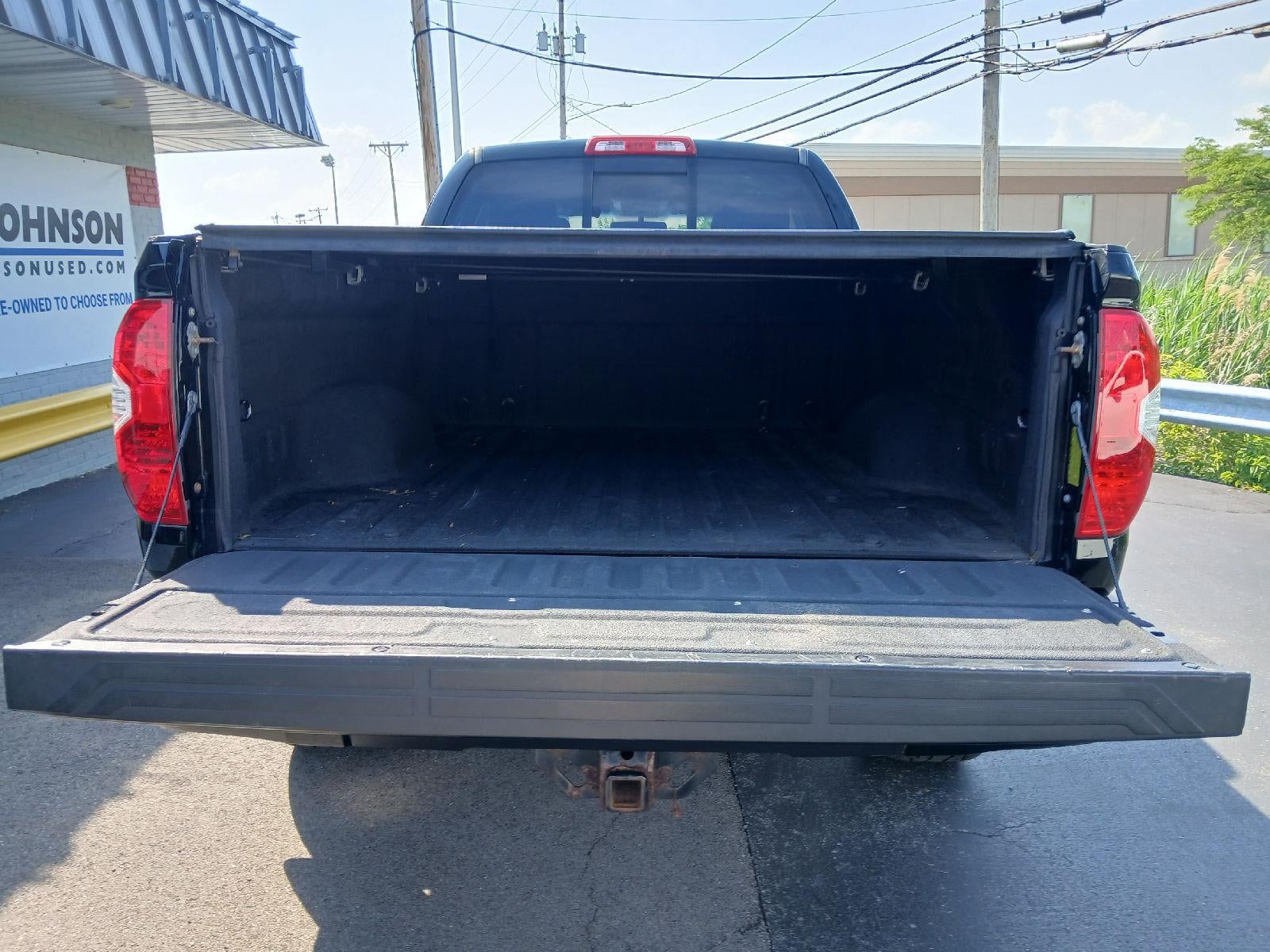 2017 Toyota Tundra SR5