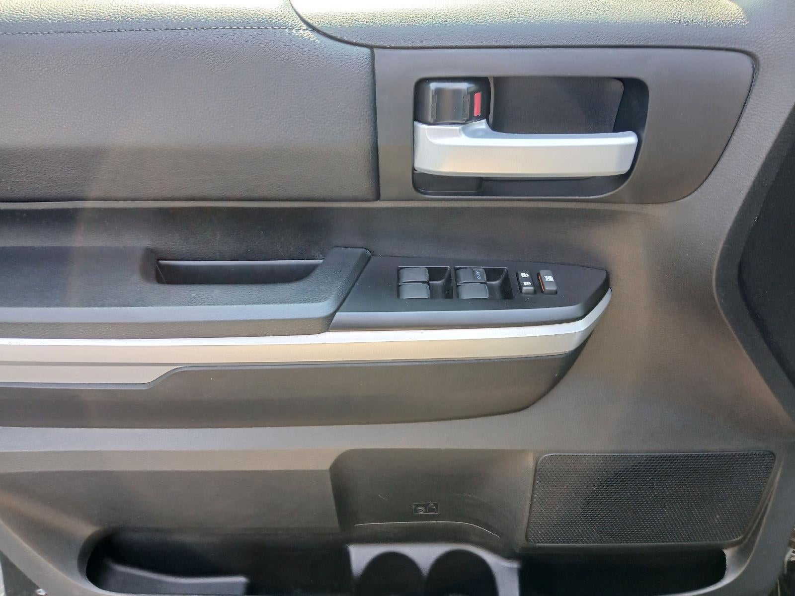 2017 Toyota Tundra SR5