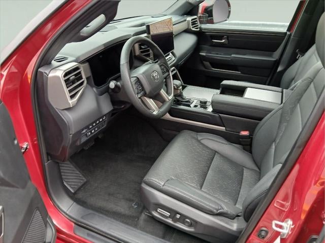 2025 Toyota SEQUOIA 4WD SR5