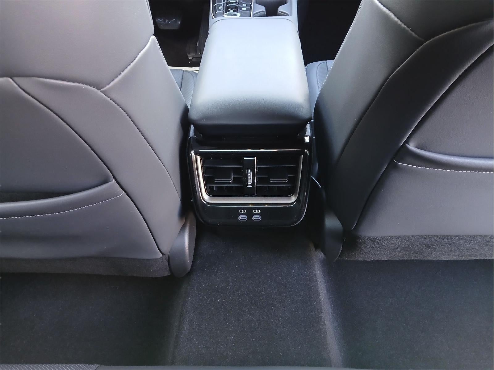 2026 Toyota CROWN XLE