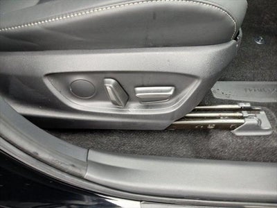 2025 Toyota CROWN SIGNIA XLE