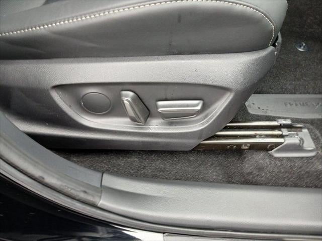 2025 Toyota CROWN SIGNIA XLE