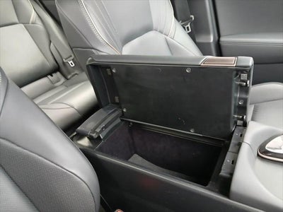 2025 Toyota CROWN SIGNIA XLE