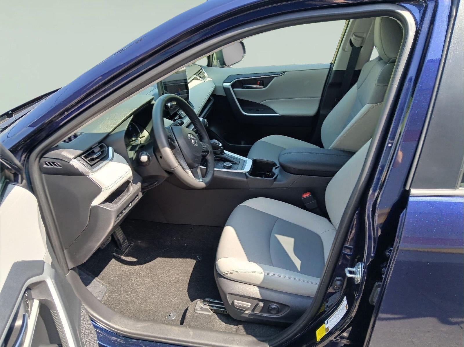 2025 Toyota RAV4 Hybrid XLE Premium