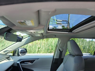 2025 Toyota RAV4 Hybrid XLE Premium