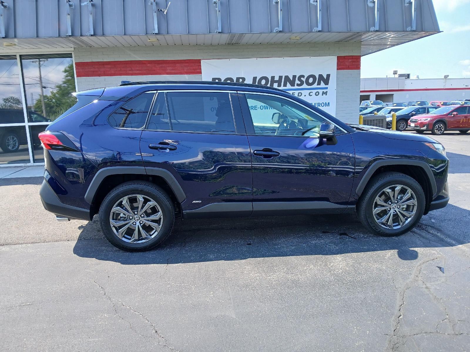 2025 Toyota RAV4 Hybrid XLE Premium