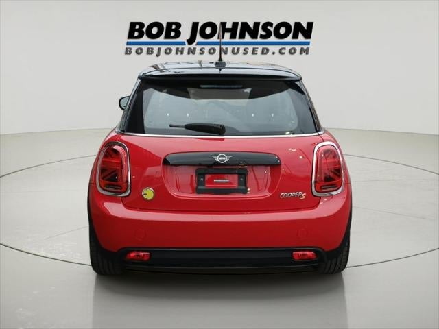 2022 MINI Hardtop Cooper SE