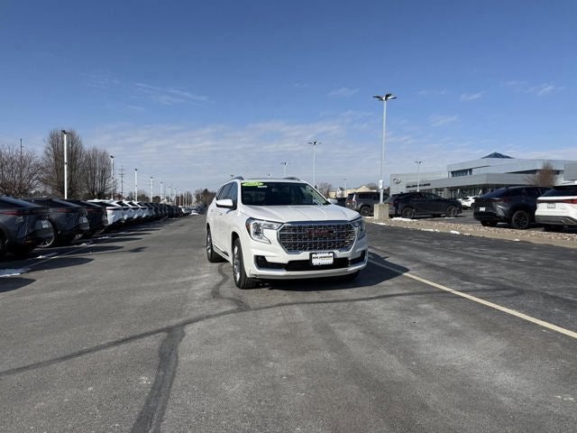2023 GMC Terrain Denali