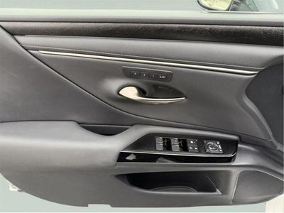 2023 Lexus ES 250 AWD Base