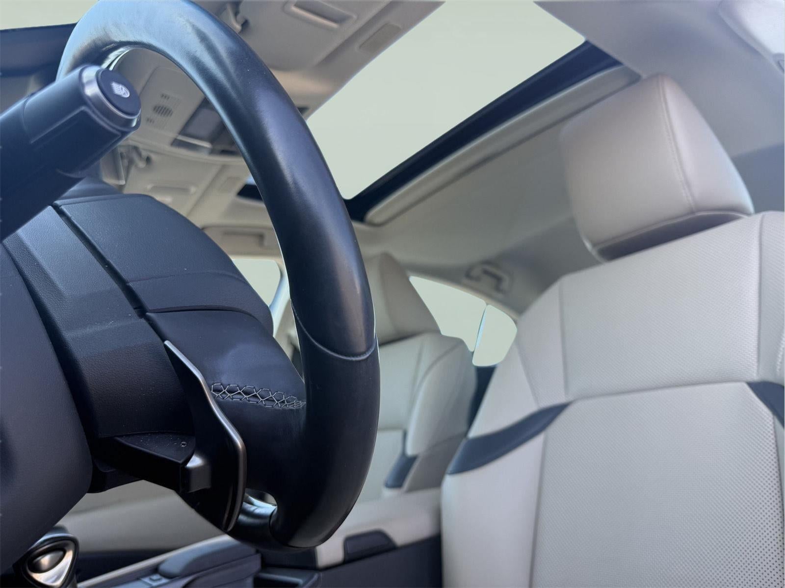 2021 Lexus ES 300h 