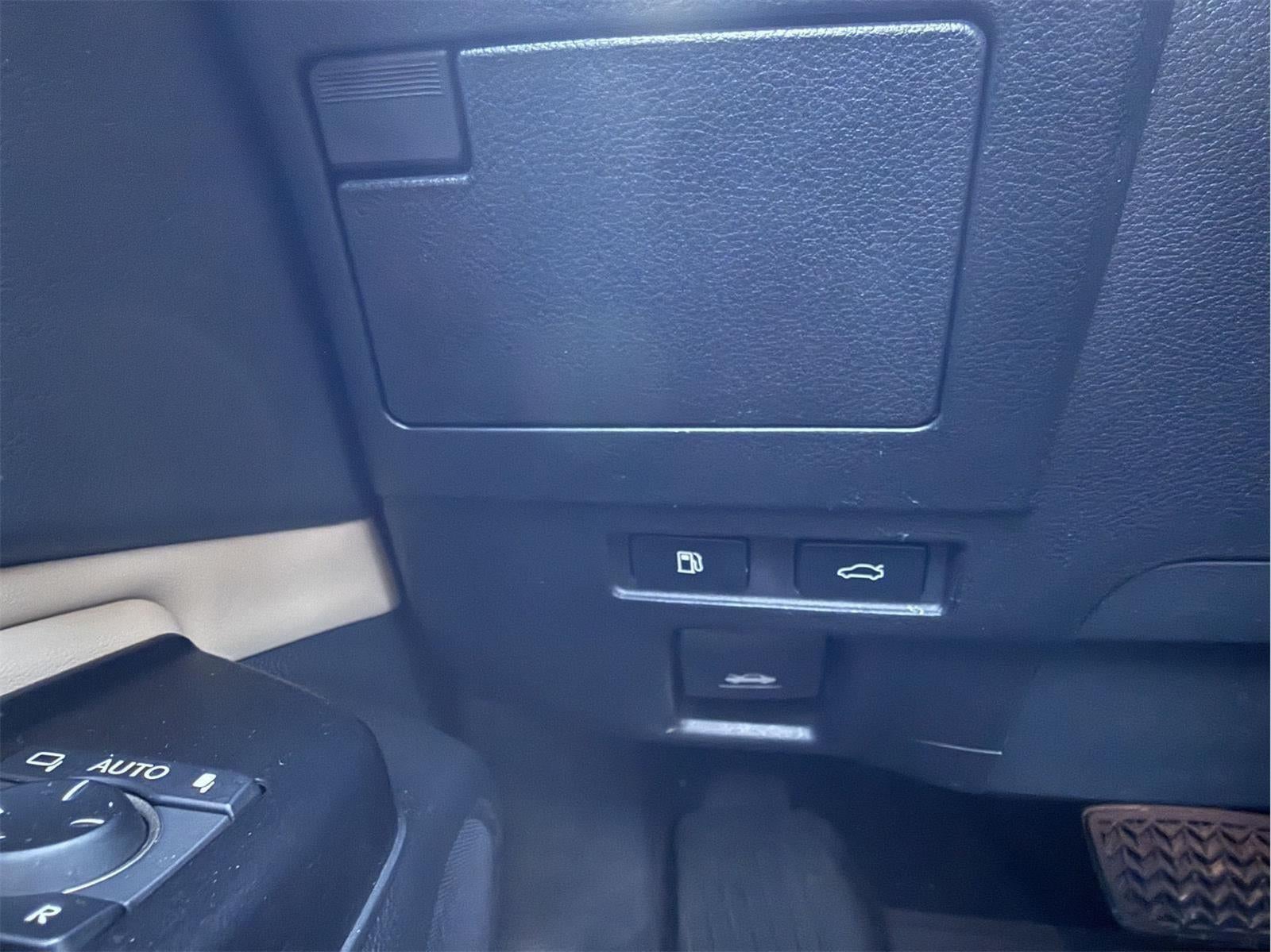 2021 Lexus ES 300h 