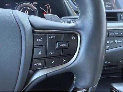 2021 Lexus ES 300h 