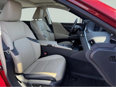 2021 Lexus ES 300h 